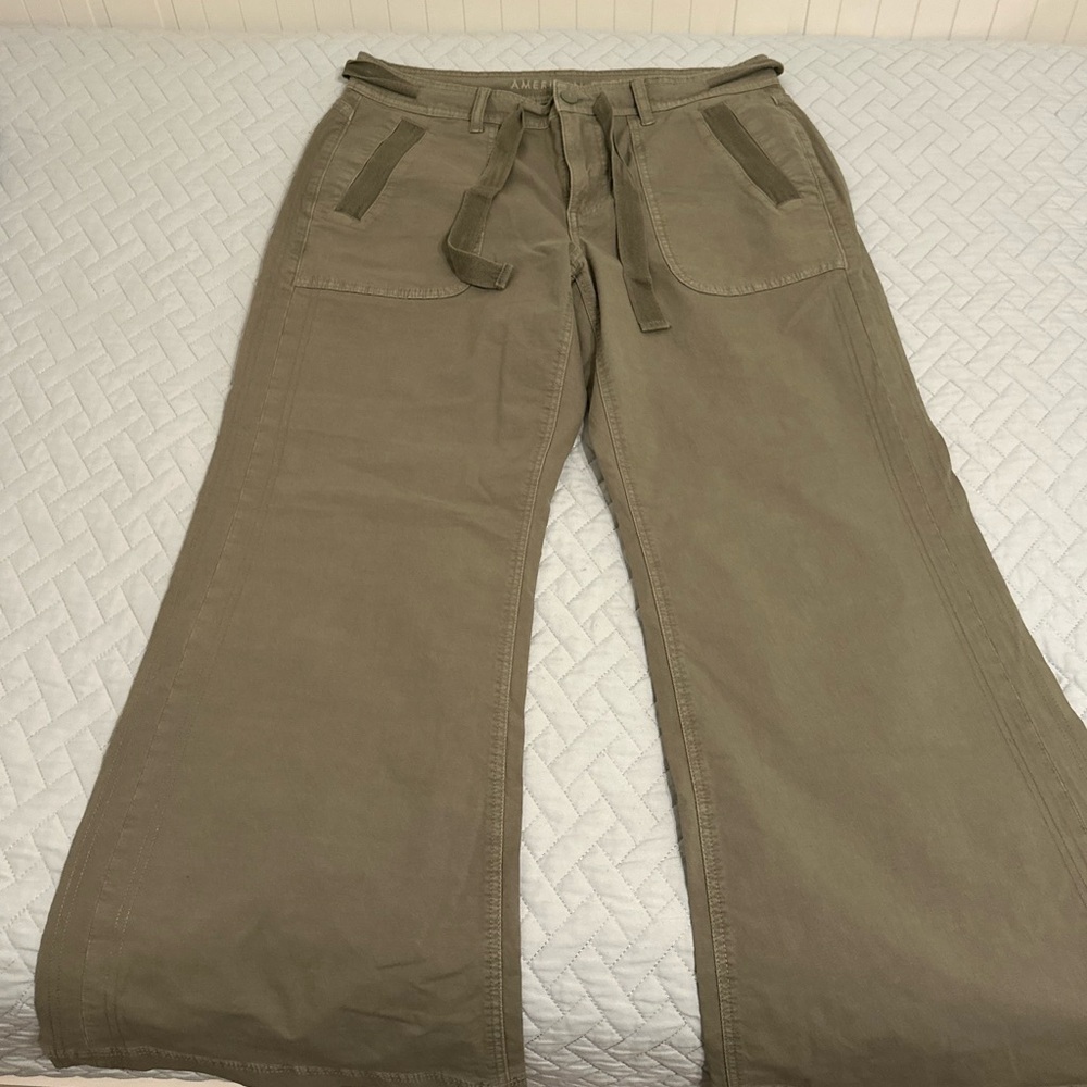 American Eagle Cargo Pants